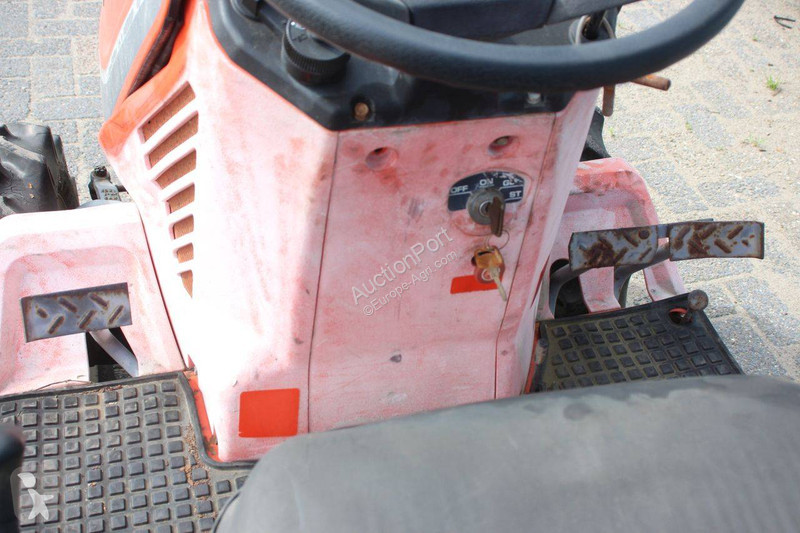 Сільськогосподарський трактор Kubota A-14
