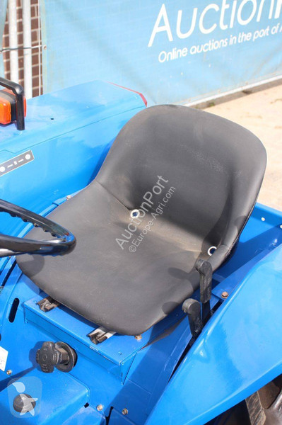 Сільськогосподарський трактор Iseki TL1900F