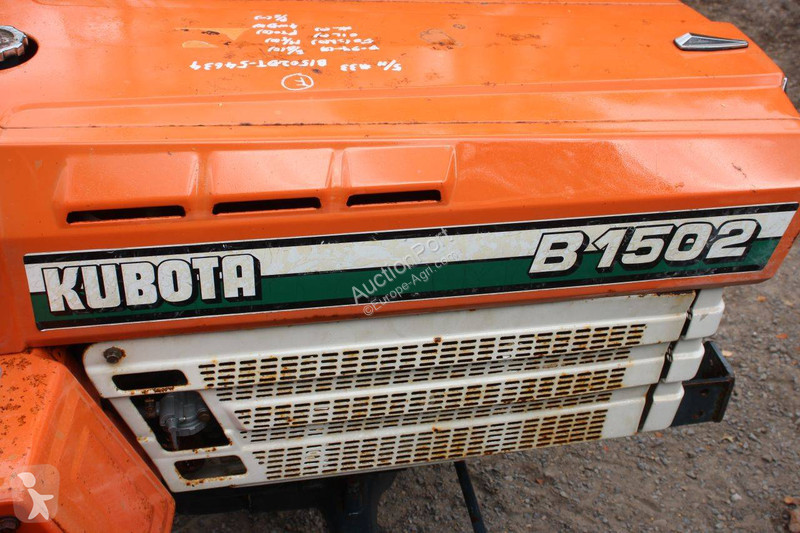 Сільськогосподарський трактор Kubota B1502DT