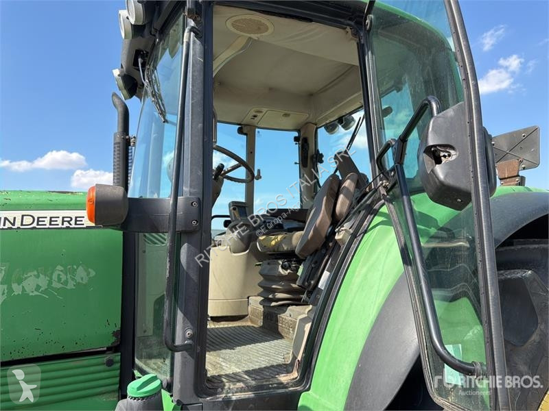 Tractor John Deere 6930 4WD Tractor
