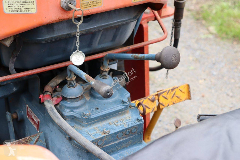 Kubota L2000DT tractor