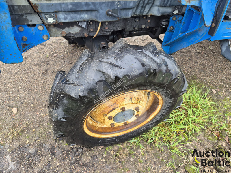 Tractor Iseki TA 230