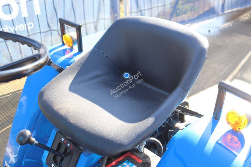 Tractor agrícola Iseki TU1401
