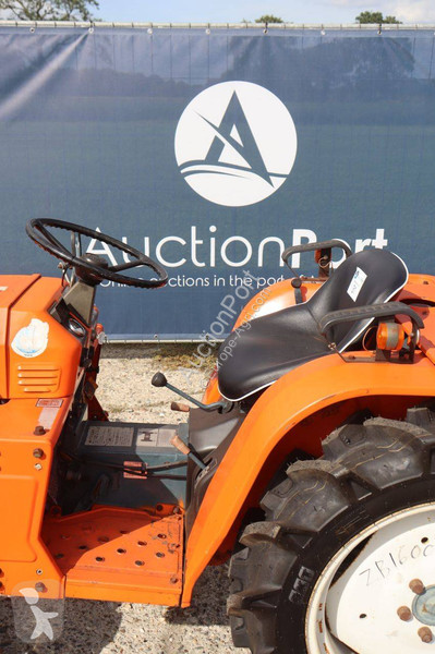 Tracteur agricole Kubota ZB1600