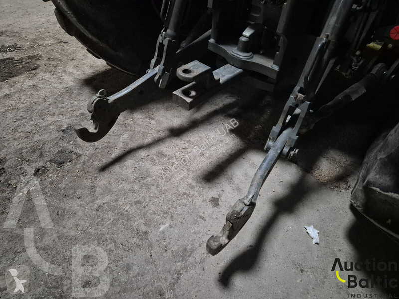 Trattore Claas Arion 650