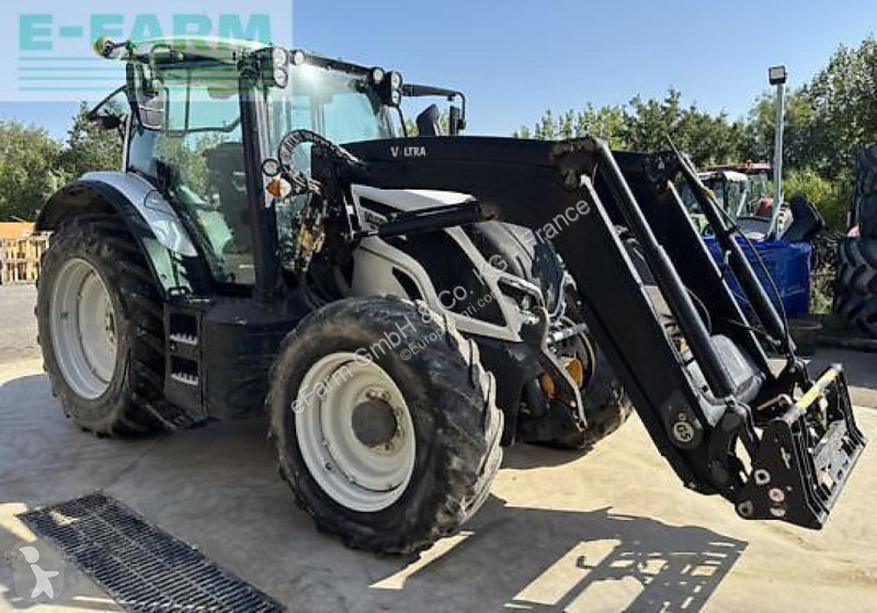 Трактор Valtra  n135