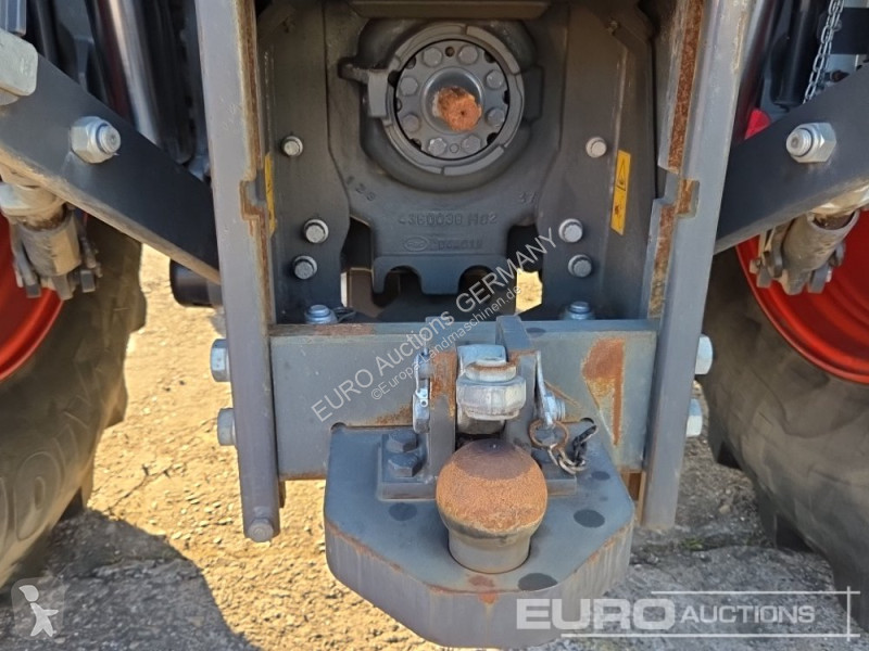 Tracteur agricole Claas Axion 810 CMATIC