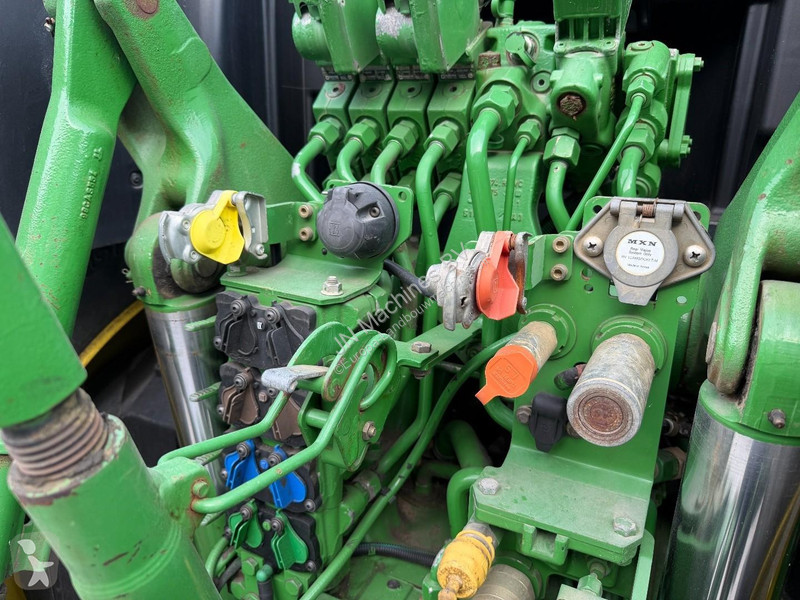 Tracteur agricole John Deere 6175R