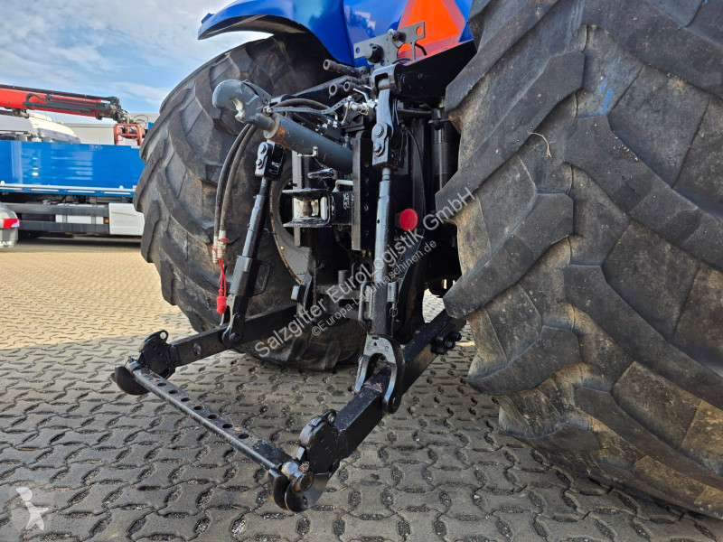 Tracteur agricole New Holland TG 230