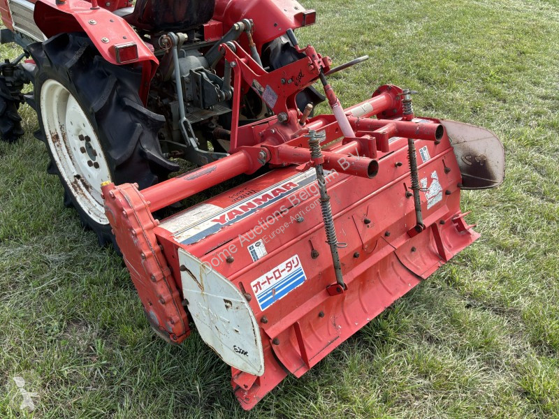 Tracteur agricole Yanmar YM1820D