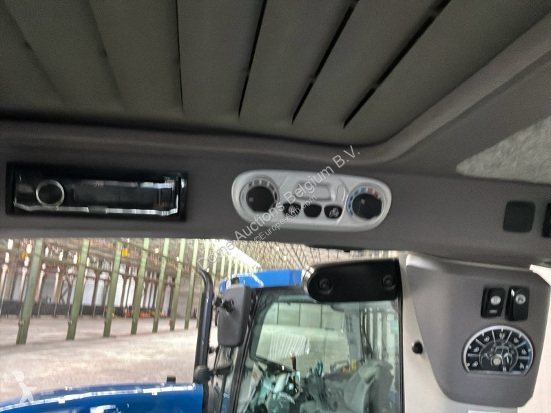 Tracteur agricole Deutz-Fahr Agrotron 6165...