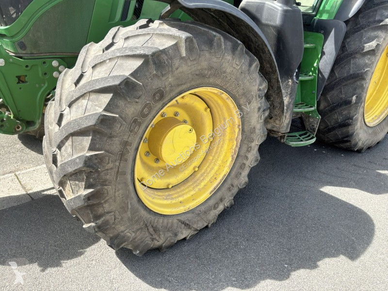 Tracteur agricole John Deere 619