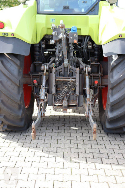 Zemědělský traktor Claas Arion 620