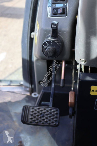 Zemědělský traktor Yanmar CT280