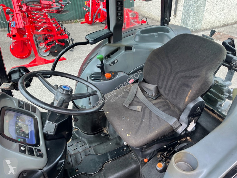 Tracteur agricole New Holland