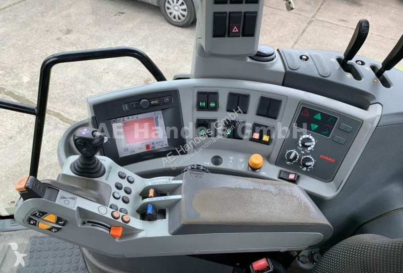 Tractor Claas Axion