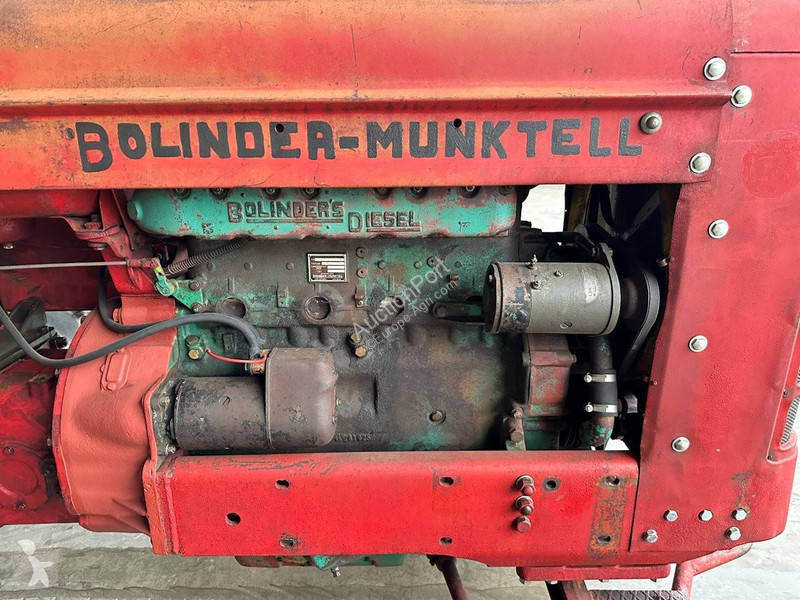 Tractor Volvo 470