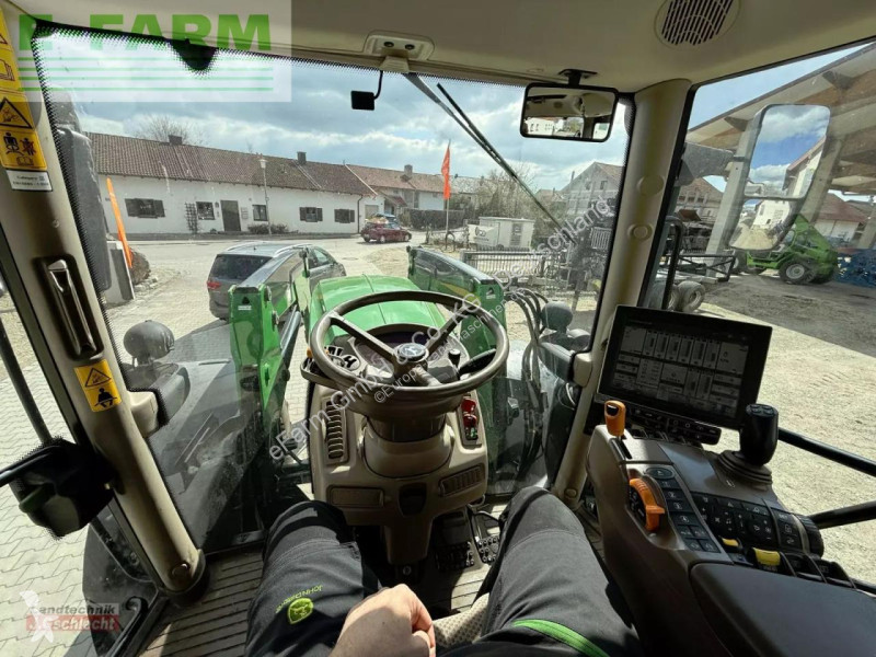 Landbrugstraktor John Deere  6215 r mit frontlader
