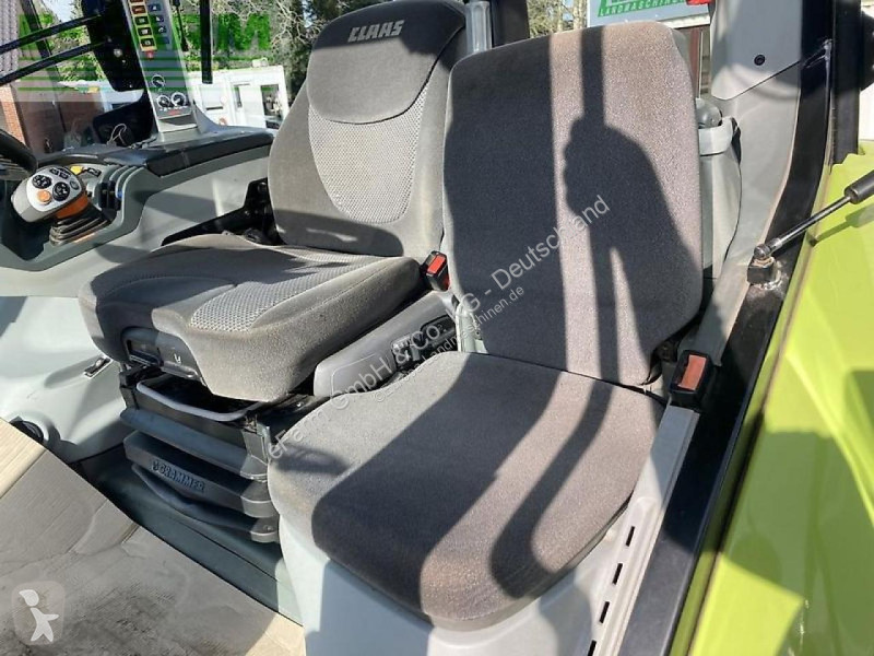 Landbrugstraktor Claas  axion 830 cmatic