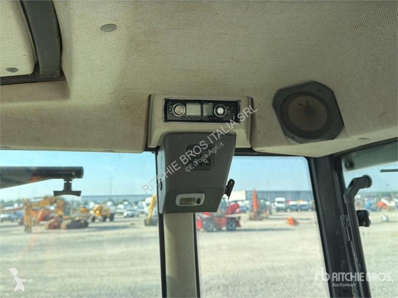 Tractor Claas Axos 340