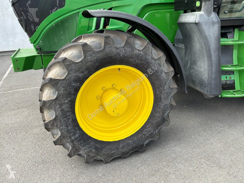 Lantbrukstraktor John Deere 6130R