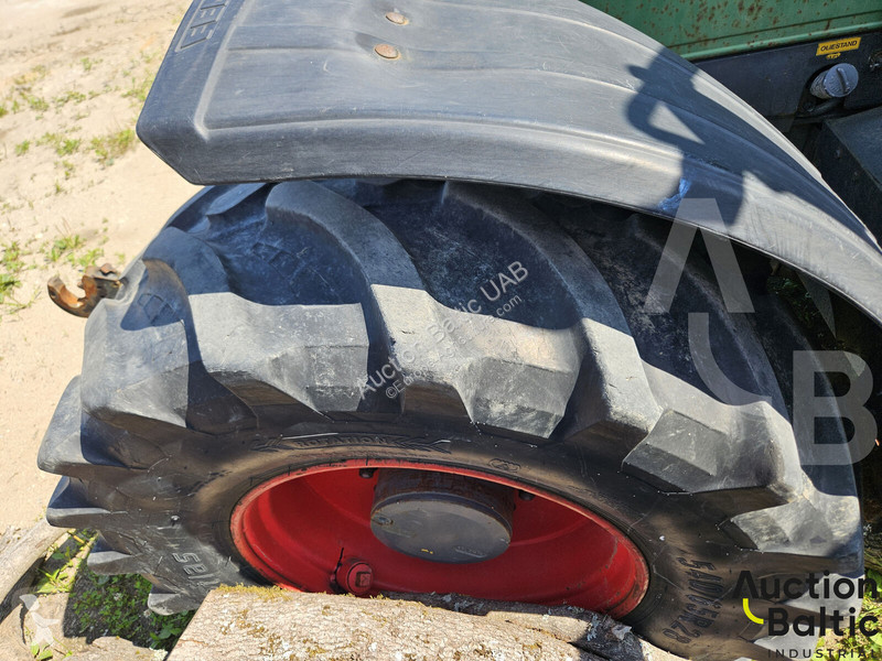 Lantbrukstraktor Fendt Favorit 716 Vario