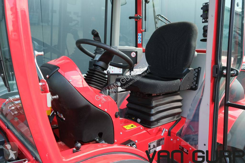 Zemědělský traktor Antonio Carraro TTR 4800...
