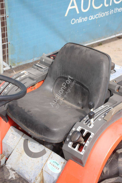 Сільськогосподарський трактор Kubota A-14