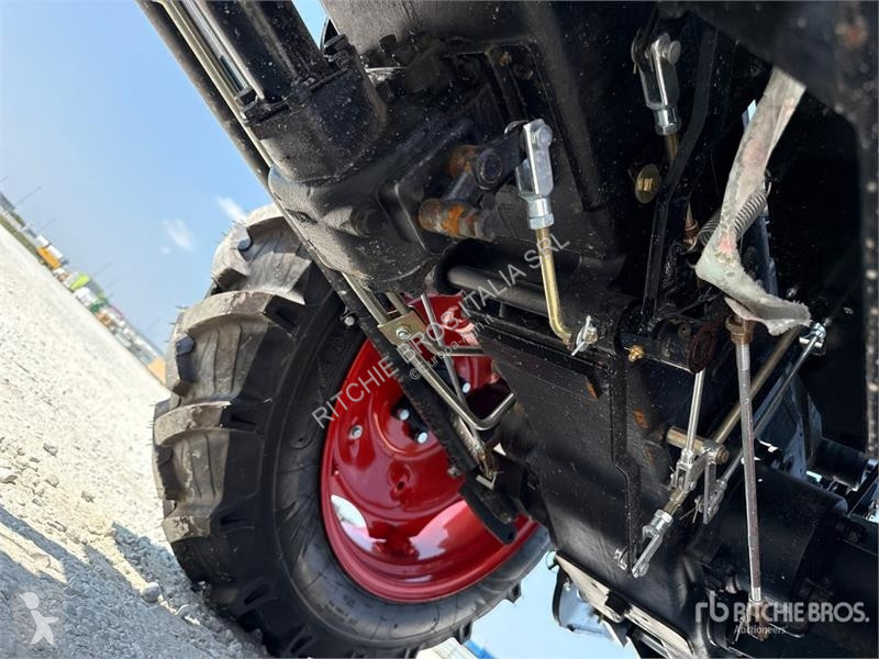 Сільськогосподарський трактор  TT604 4WD...