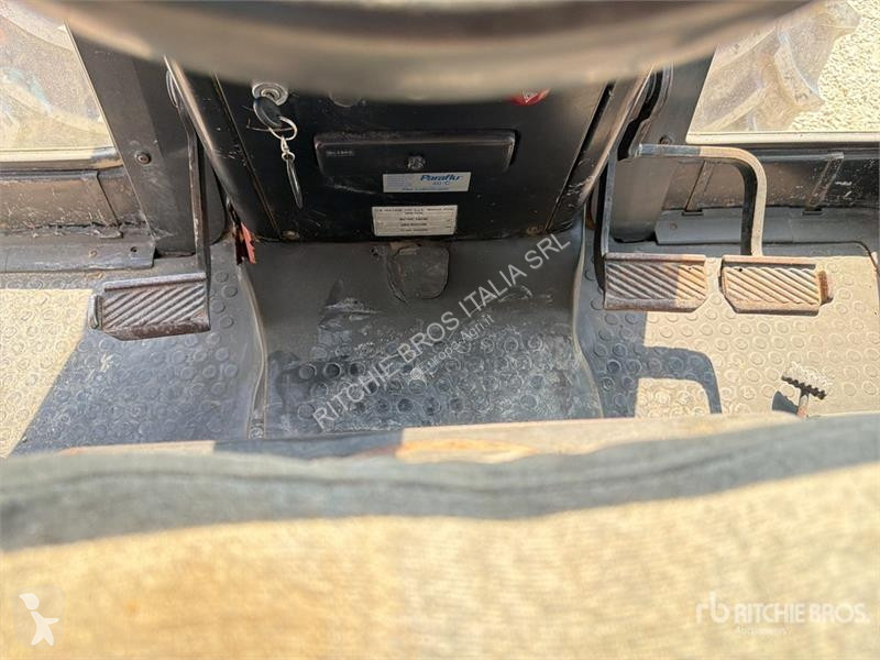 Сільськогосподарський трактор Fiat 82-94 DT 4WD...