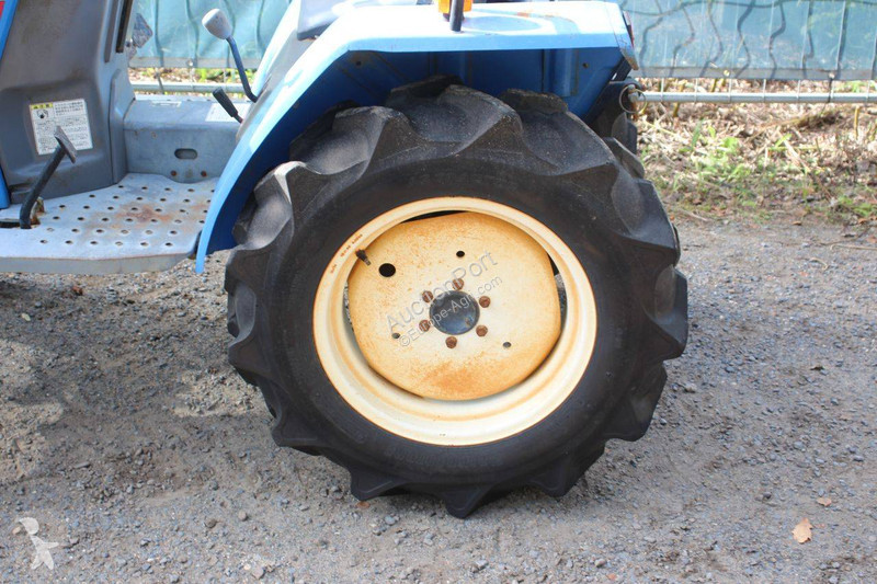 Сільськогосподарський трактор Iseki TM17F-P1