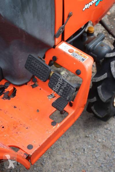 Сільськогосподарський трактор Kubota KJ11