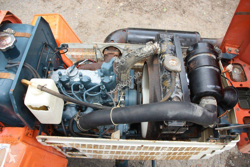 Сільськогосподарський трактор Kubota B1502DT