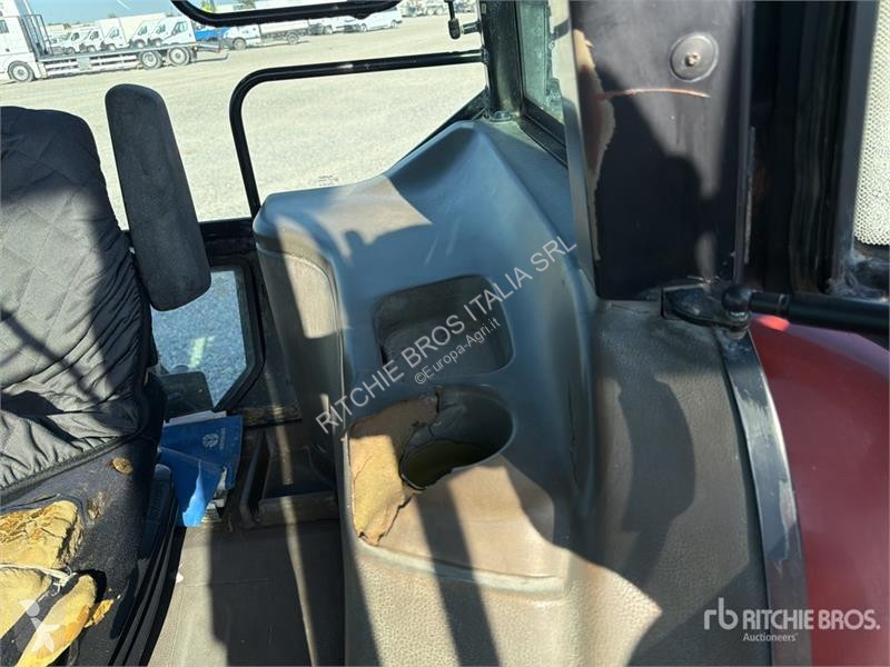 Tractor New Holland L75 4WD Tractor