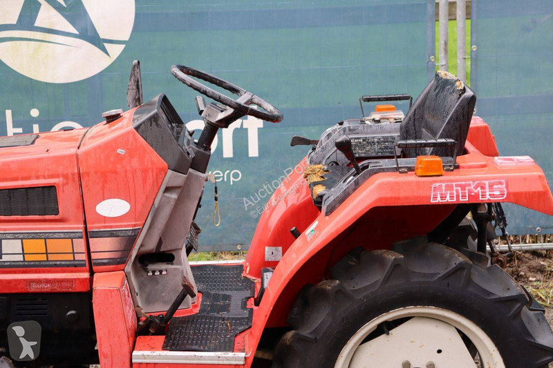 Mitsubishi MT15D tractor