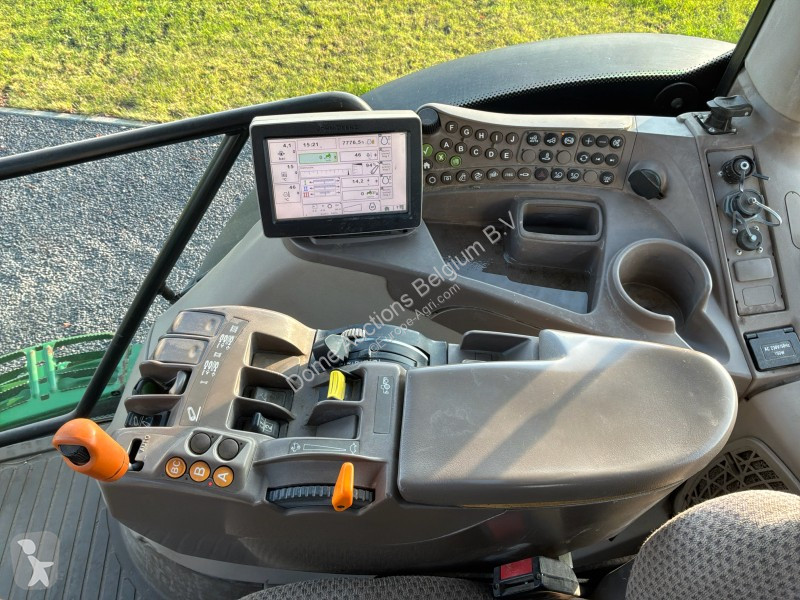 Tractor John Deere 6210R