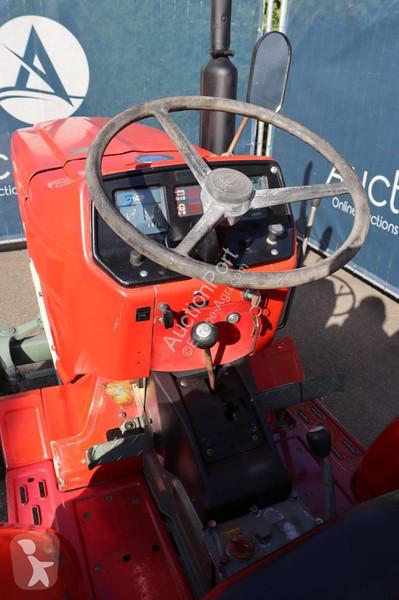 Tractor agrícola Yanmar YM 2010