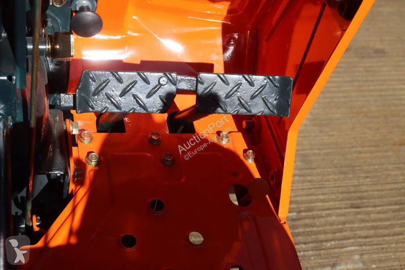 Tractor agrícola Kubota B1702DT