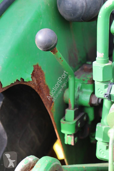 Tractor agrícola John Deere 5615 V