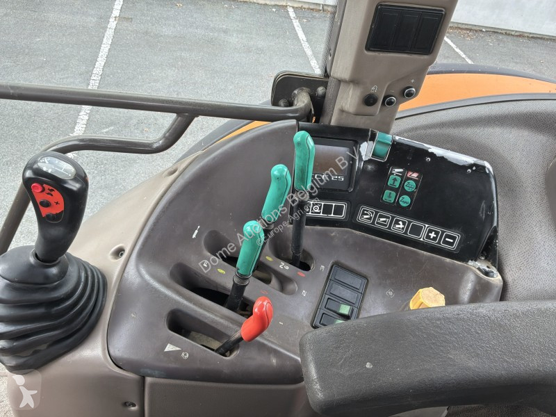 Zemědělský traktor Renault Ares 696 RZ