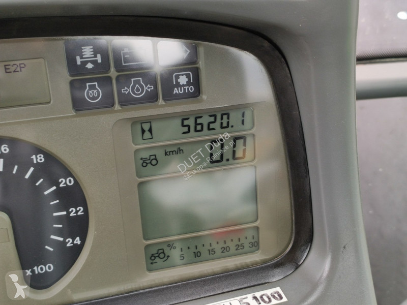 Tracteur agricole Deutz-Fahr Agrotron M620 4x4...