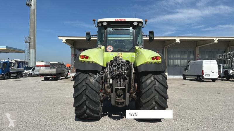 Tractor agrícola Claas AXION 810