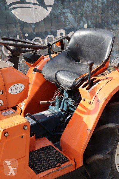 Tractor agrícola Kubota B1402-M