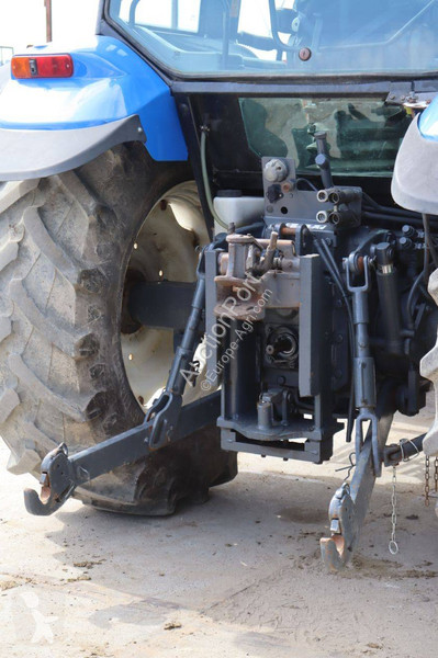 Tracteur agricole New Holland TL90