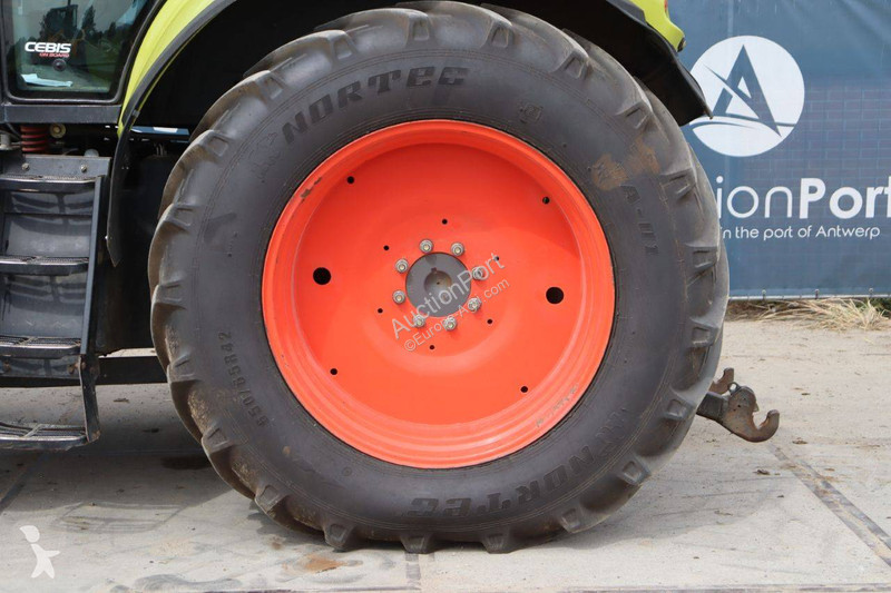 Tractor Claas Axion 850