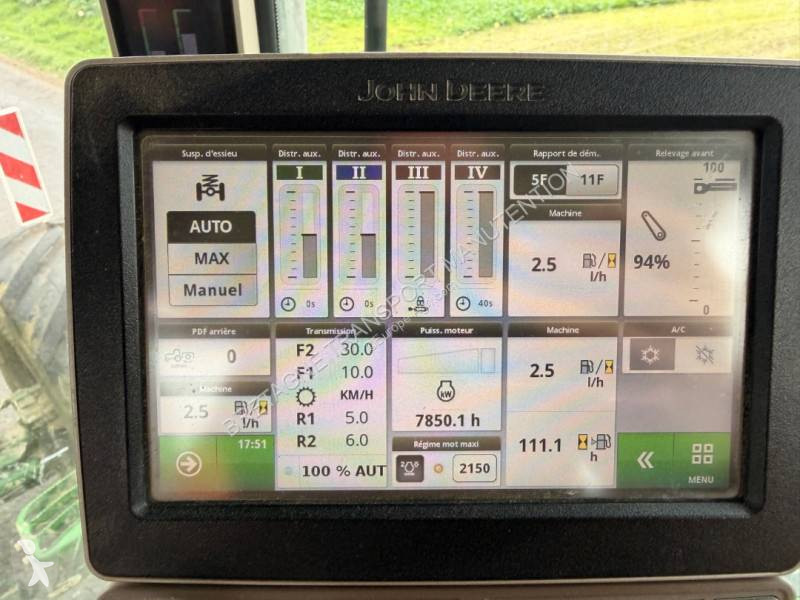 Lantbrukstraktor John Deere 7210R