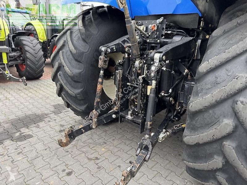 Traktor New Holland  t8.330 ultra command
