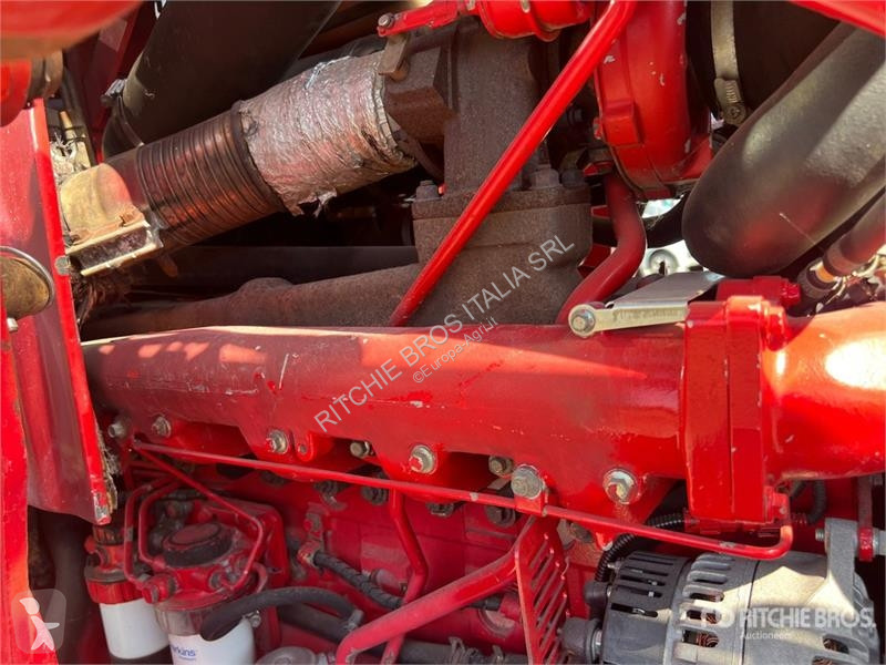 Tractor  MC135