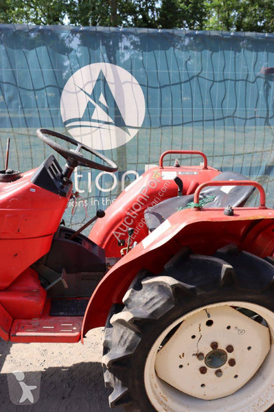 جرار زراعي Yanmar YMG1800D