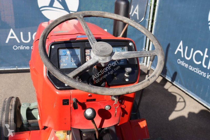Tractor agrícola Yanmar YM 2010